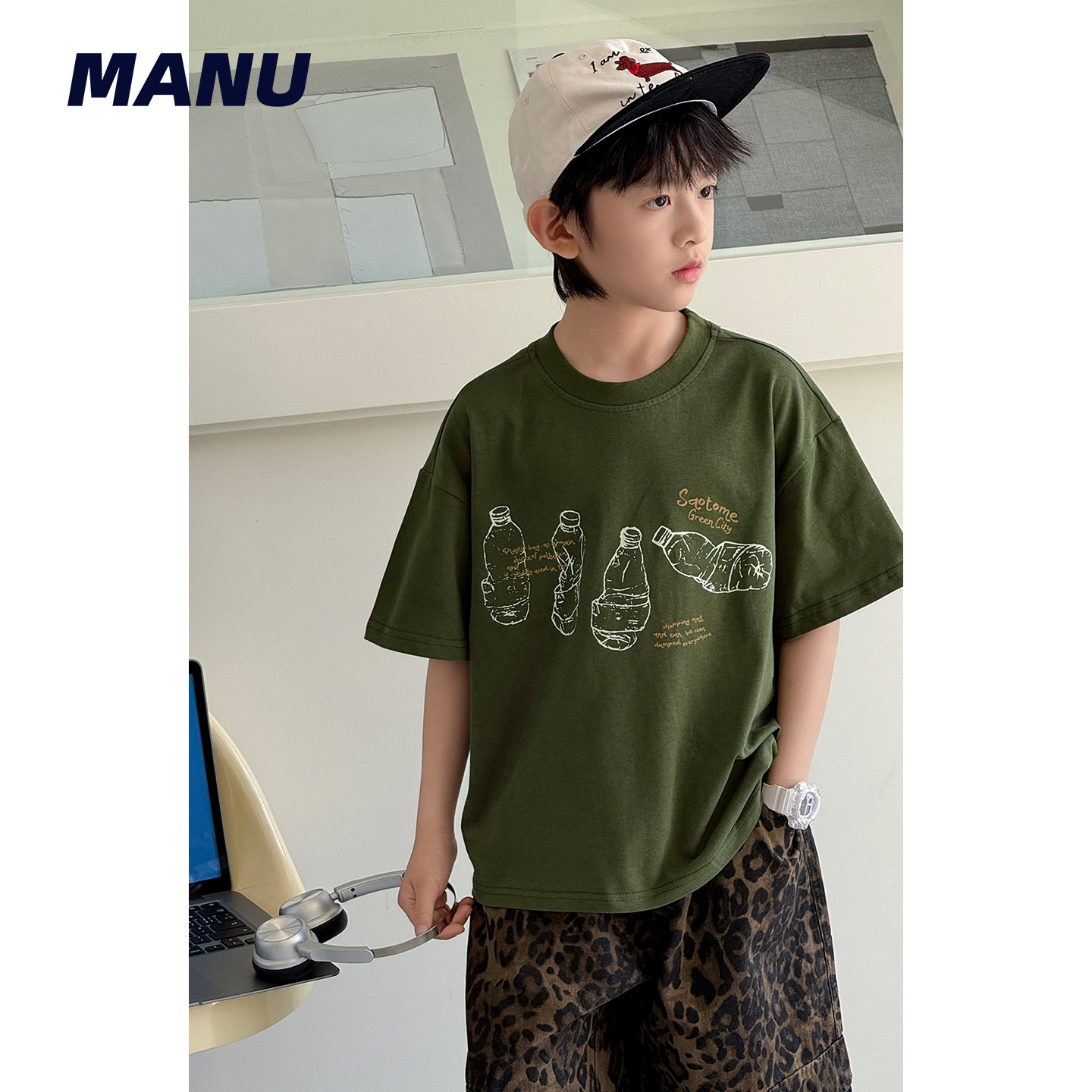 MANUKIDS童装男童26夏季水瓶卡通印花宽松纯棉日系中大童短袖T恤
