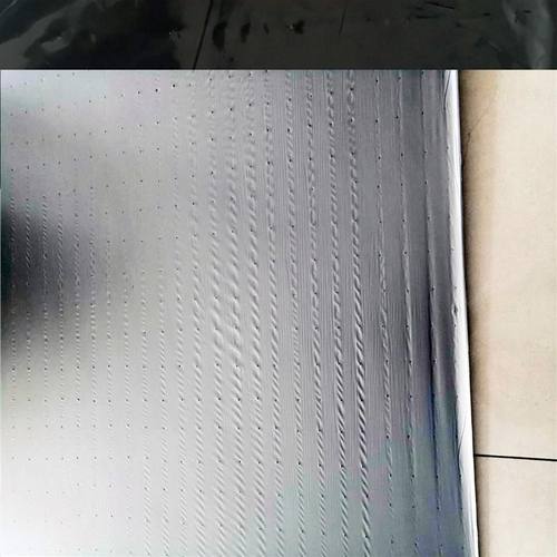 微孔黑银塑料地膜农用除草小孔透气渗水保温保湿薄膜保暖透明反光