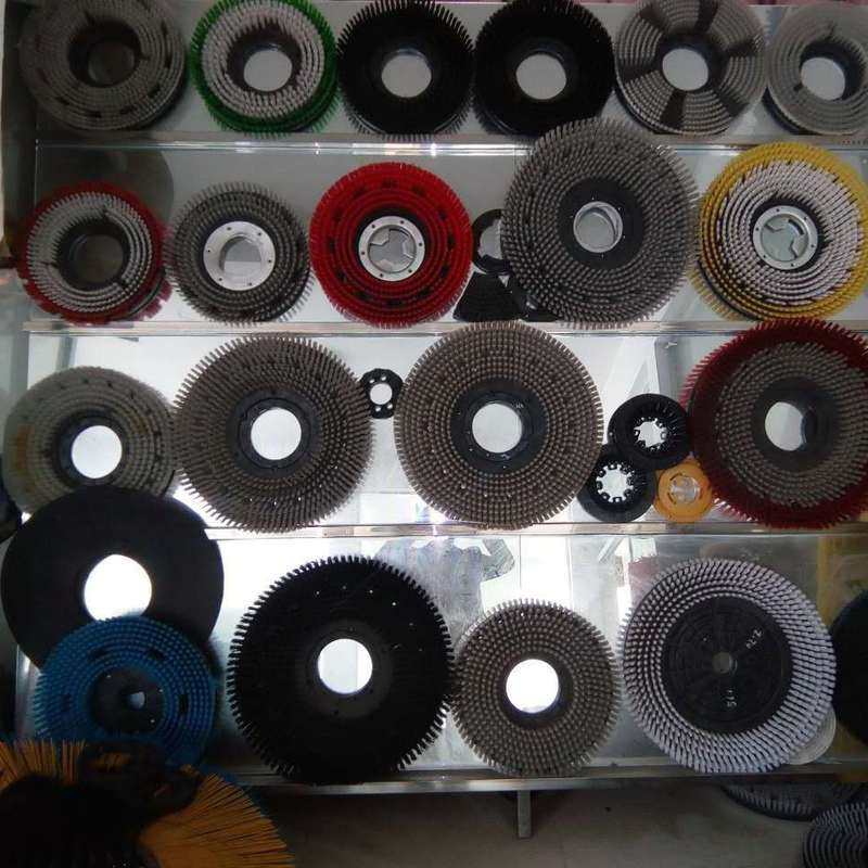 厂家供应驾驶式洗地圆盘配件洗地机车盘手推式洗地机刷毛刷刷清洗,生活电器,洗地机配件/耗材,淘宝优惠券,粉丝福利购,淘宝优惠卷