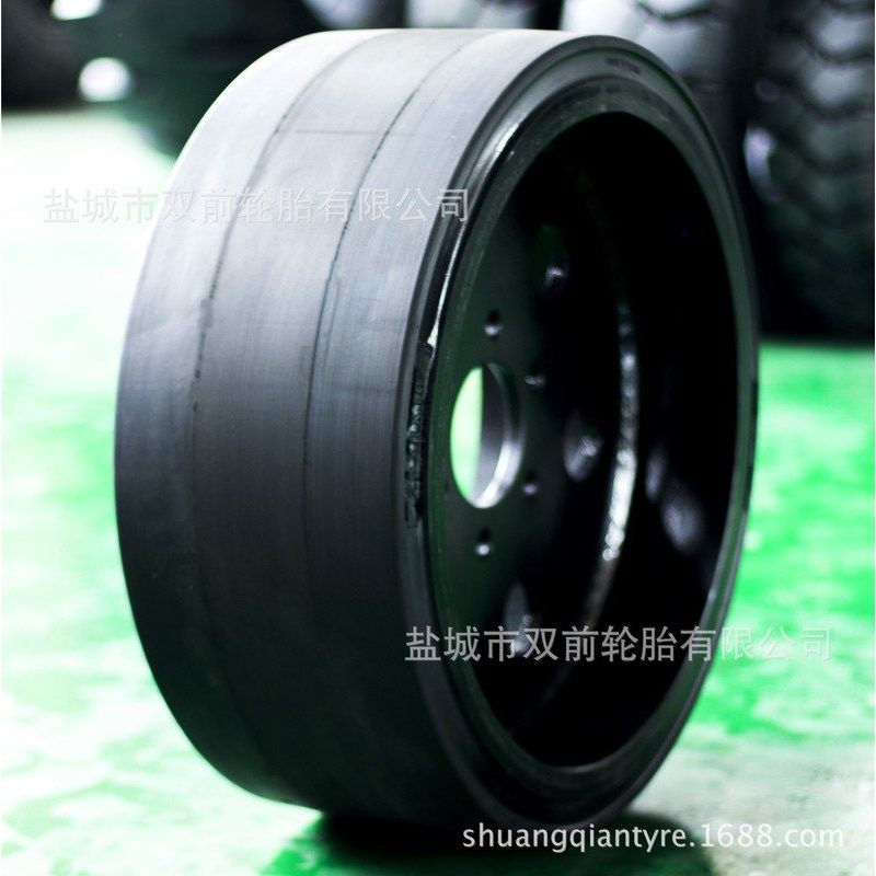 厂家供应适用于LXZY500B华通0.5米铣刨机轮胎 408x125x275