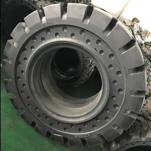 机械工程用轮胎 高品质国标大轮式装载机实心胎 17.5-25