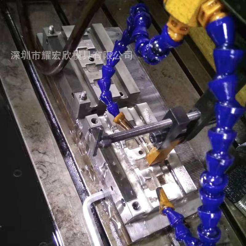 A公外模插头模具 磁环模具 电脑周边充电线模具款式随机发货,电子/电工,插头,淘宝优惠券,粉丝福利购,淘宝优惠卷