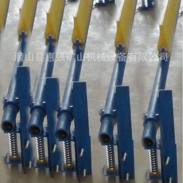 长期供应皮带机滚刷清扫器加工耐用矿用设备输送带