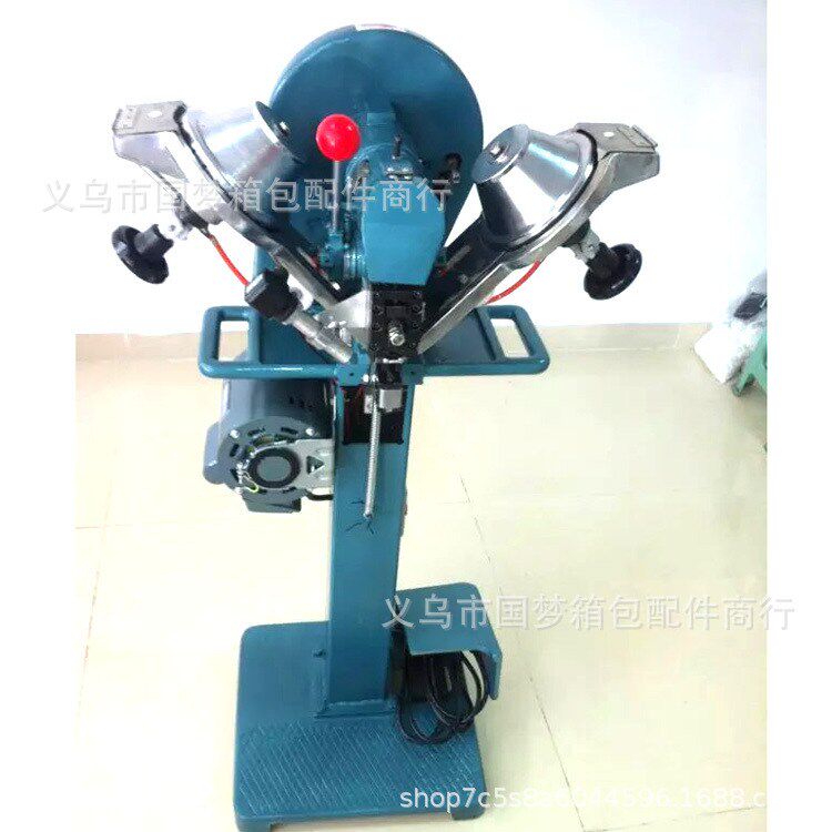 全自动打扣机四合扣钉扣机服装四合扣机器打纽扣机子防护用品面罩