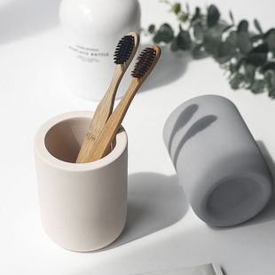 硅藻土牙刷架浴室免打孔家用杯洗浴干速用品收纳防潮吸水杯牙刷