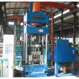 专业生产小型四柱液压机 可为客户定做各种特异功能的液压机