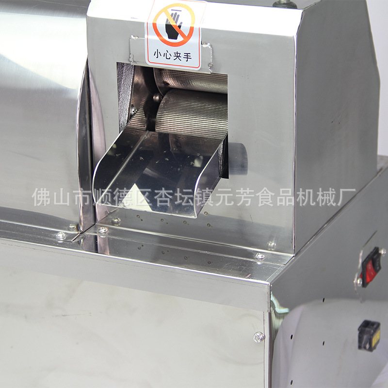 元芳电瓶甘蔗机带蓄电池台式电动不锈钢摆摊蔗汁机甘蔗榨汁机批发