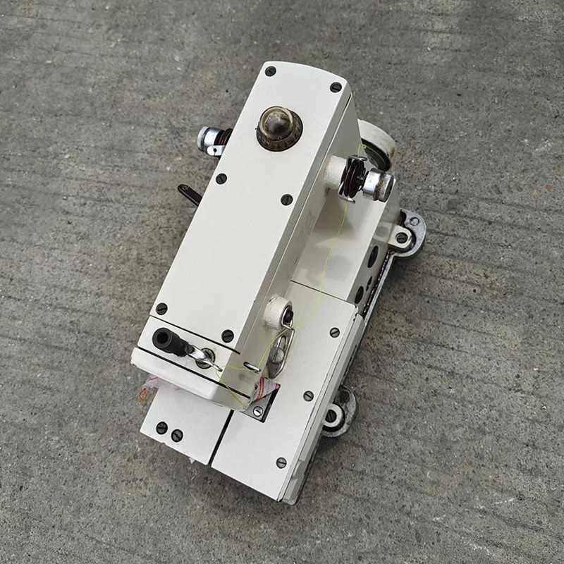 加工定制单针锁链工业缝纫机设备SF72-2防静电织物链条拼缝机