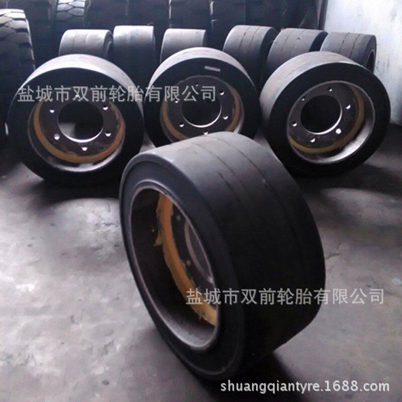 厂家批发 适用于W35维特根铣刨机轮胎前后轮,汽车零部件/养护/美容/维保,工程机械轮胎,淘宝优惠券,粉丝福利购,淘宝优惠卷