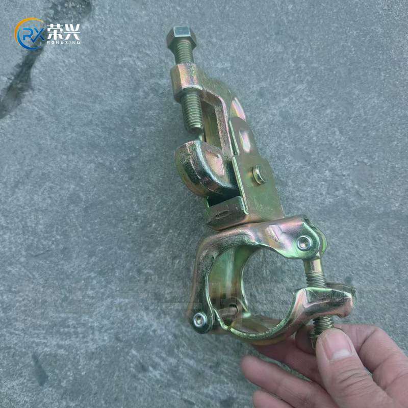 旋转钢板扣件日式木工管管悬梁配件辅方夹连接件卡扣冲压镀锌