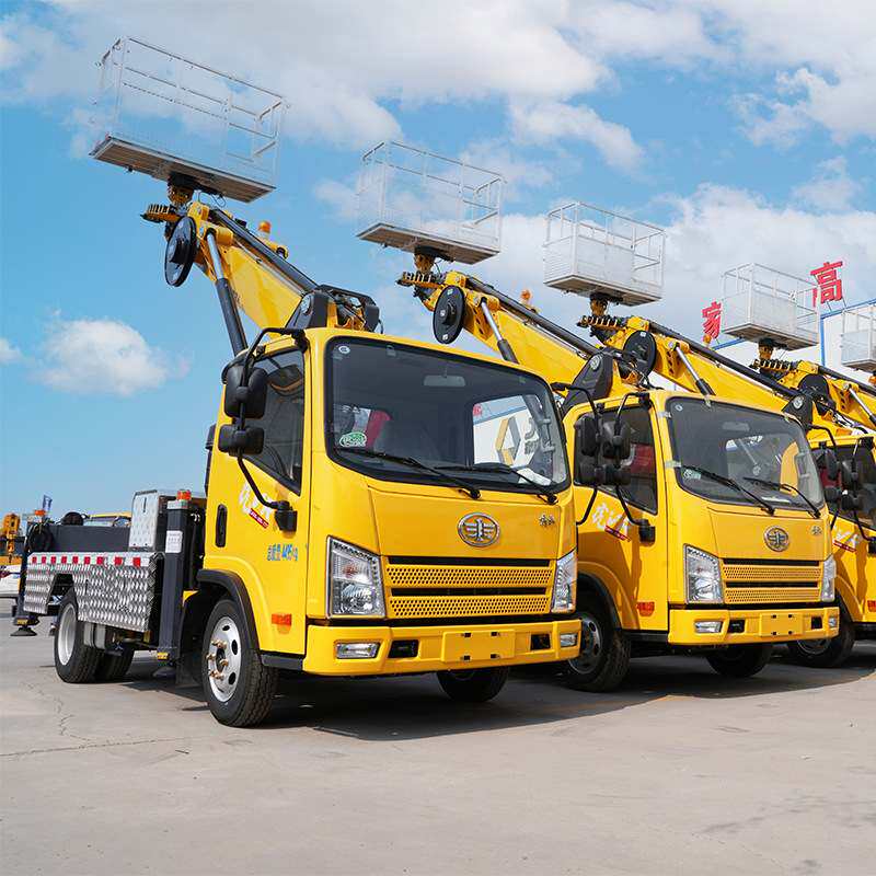 三合一 升降机高空作业车价格 多功能30米福田高空车 蓝牌