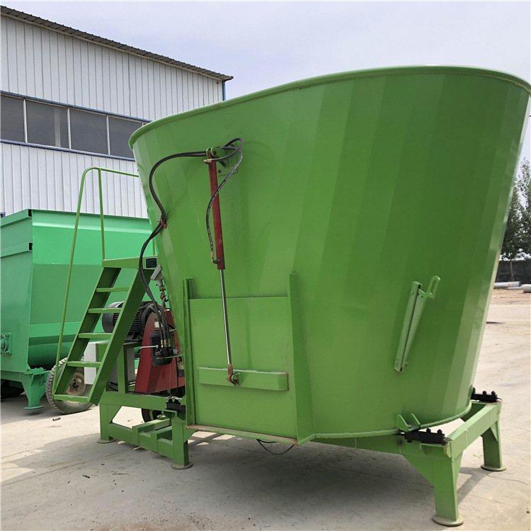 立式tmr饲料搅拌机牛场多用途拌草机牛羊全日粮青储料粉碎拌料机,畜牧/养殖物资,饲料投料机,淘宝优惠券,粉丝福利购,淘宝优惠卷