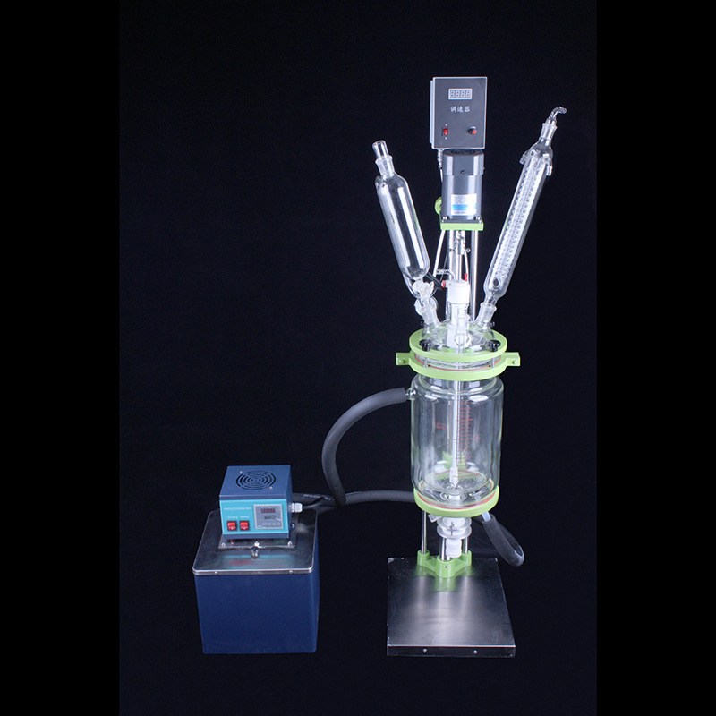 现货实验室蒸馏萃取搅拌罐50L100L双层玻璃反应釜中试夹套反应器