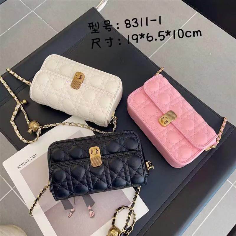 真皮包包小方包2023新款时尚牛皮斜挎单肩包小香风金球菱格链条包