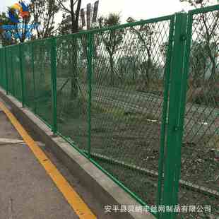 钢板网护栏厂家供应保税区护栏网菱形孔网码头边防围栏隔离