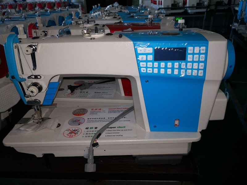 电脑平缝 双步进电脑车静音剪线花样米粒缝纫机sewing machine
