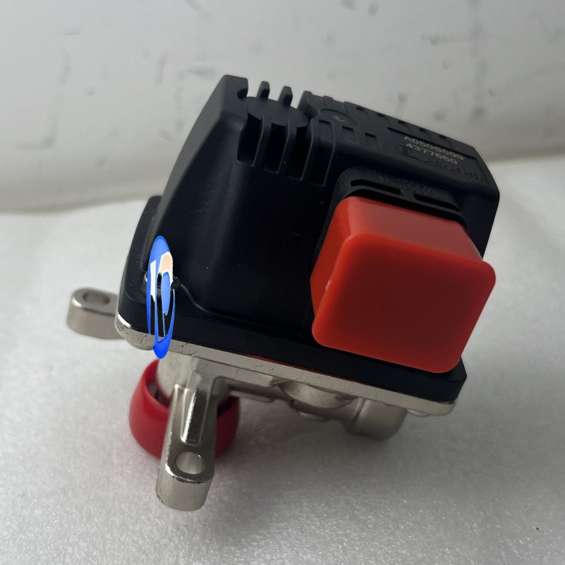 厂家直销康明斯发动机 国六尿素喷射器 5578983 4377650 A050S572