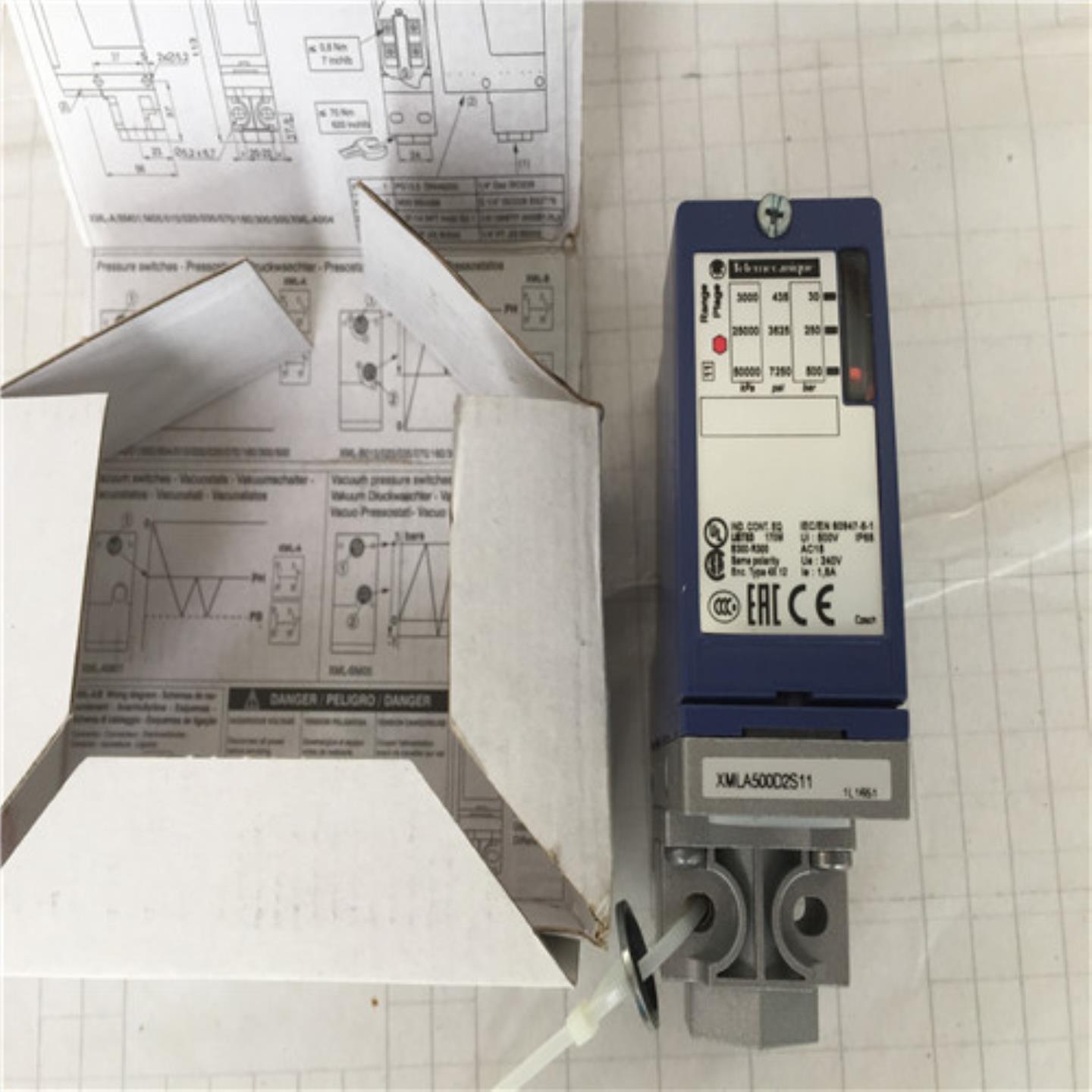 ***销售*全新原装施耐德T 压力开关 XMLA500D2S11*