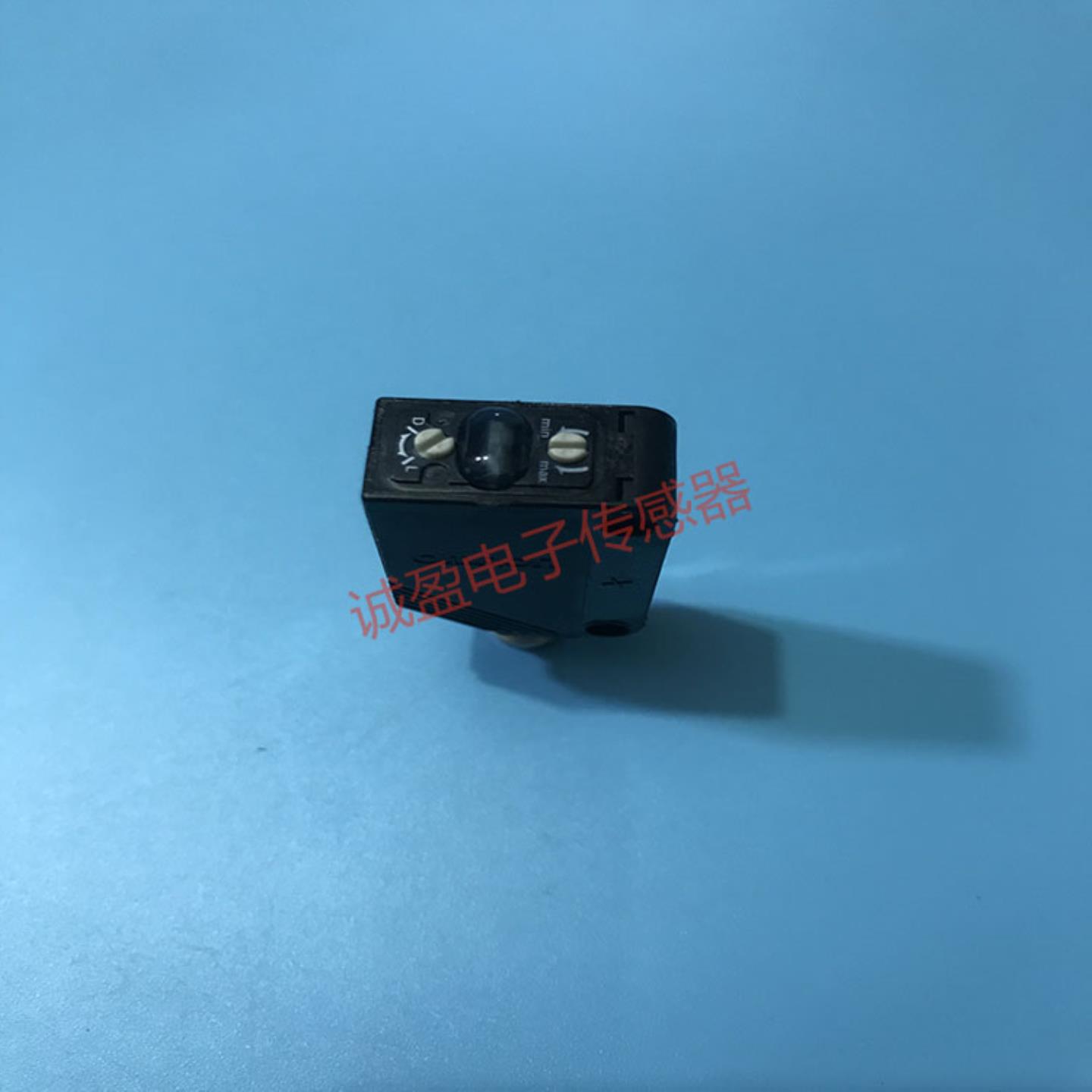 **日本激光光电传感器E3Z-LL88  E3Z-LL86 LL68 LL66*