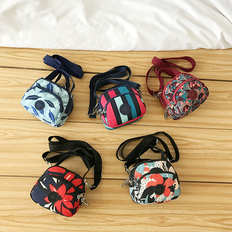 帆布包女斜挎迷你小包包2025年新款小布包女手提三层手机妈妈单肩,箱包皮具/热销女包/男包,通用款女包,淘宝优惠券,粉丝福利购,淘宝优惠卷