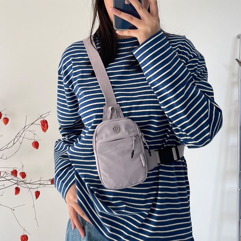 帆布包女新款迷你斜挎包休闲运动日系手机包小巧牛津布单肩小胸包