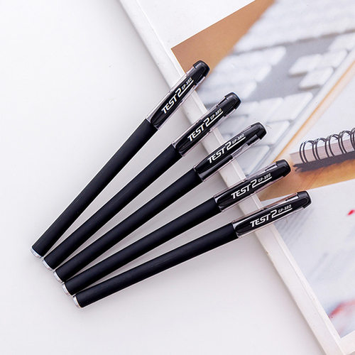 黑色简约磨砂中性笔考试专用笔