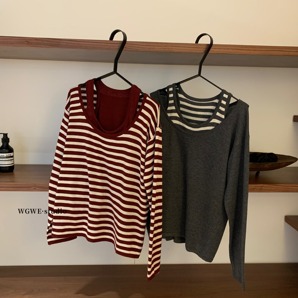 条纹叠穿长袖T恤+露肩性感背心