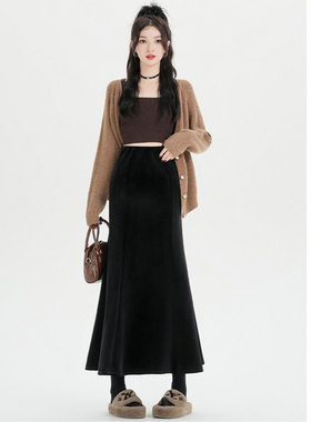 法式黑色丝绒高腰半身裙女秋冬新款加绒高级感半裙鱼尾裙气质长裙