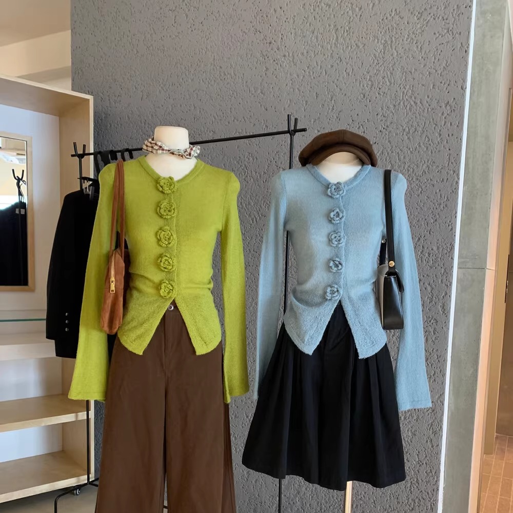 喇叭袖长袖针织毛衣(含10%羊毛)