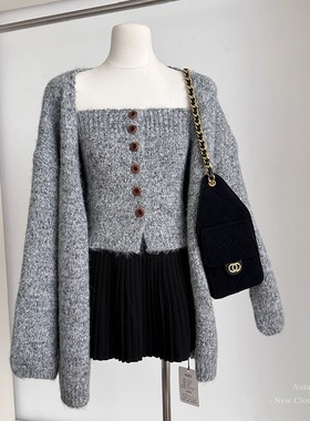 复古软糯长袖毛衣短外套女秋冬季针织抹胸背心巨好看的两件套冬装