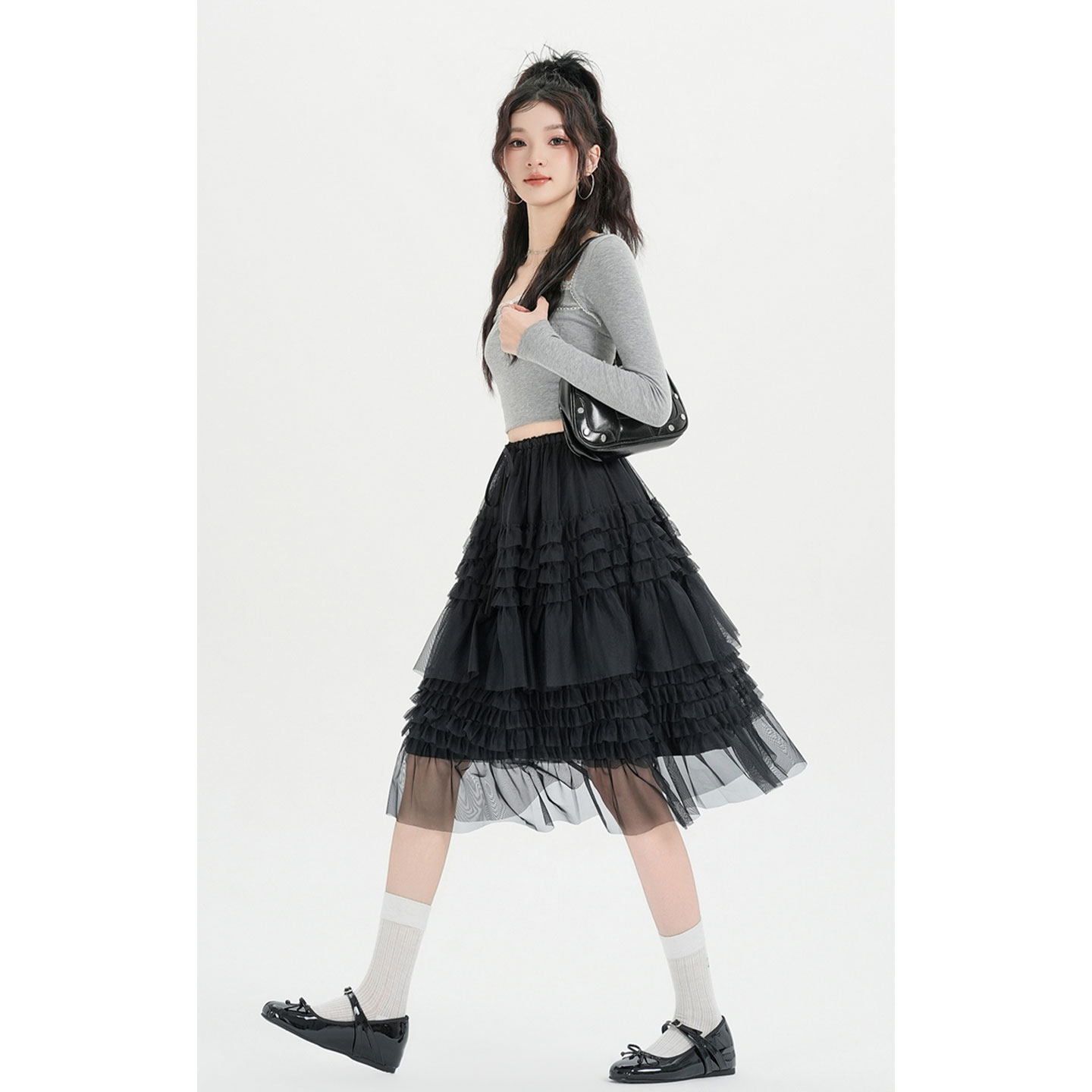 温柔风黑色蛋糕纱裙2026春季高腰设计感重工荷叶边网纱蓬蓬半身裙