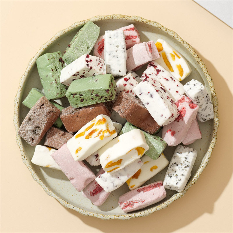 软牛轧糖奶糕抹茶草莓水果味奶糖摆摊小零食下午茶休闲小吃茶点