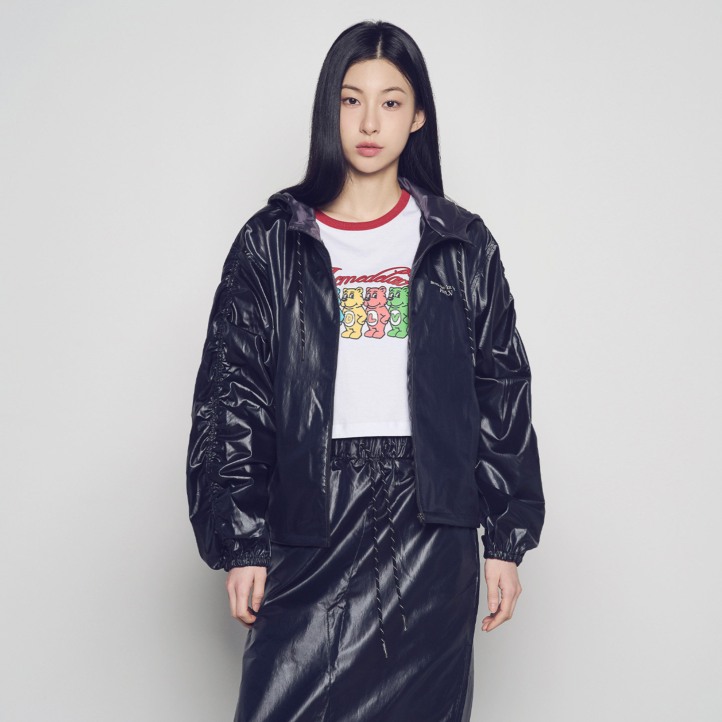 ADLV女款尼龙抽绳连帽短外套