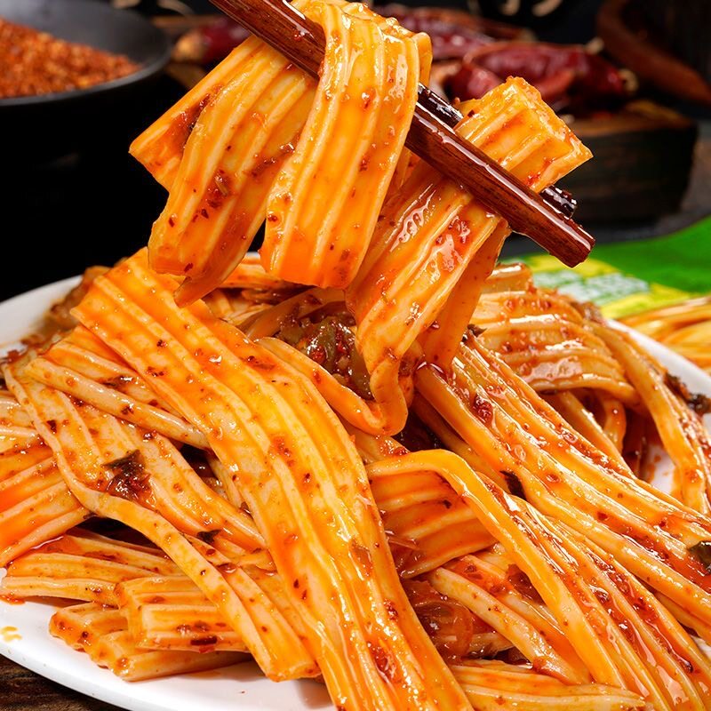 麻辣素牛板筋辣条香辣零食面筋制品休闲零食48g开袋即食解馋小吃