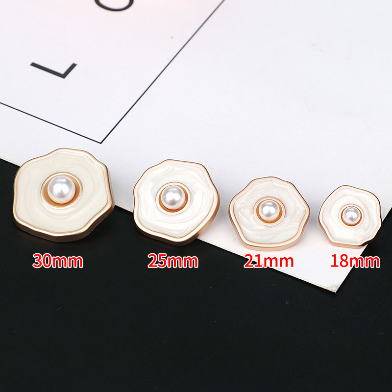 金属钮扣珍珠奶油白外子异形