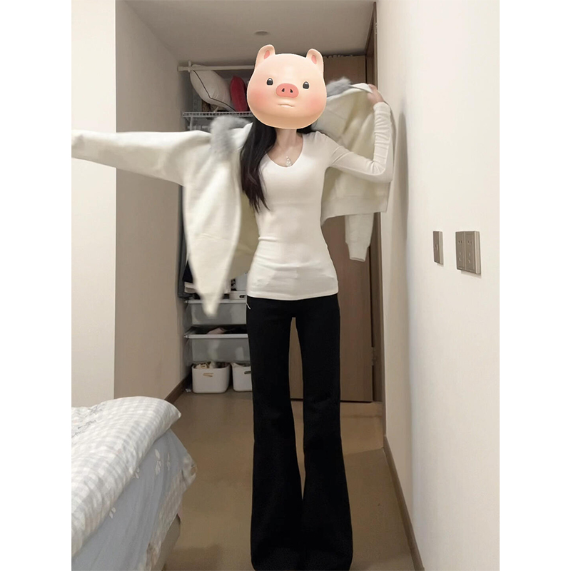 白色正肩V领长袖纯棉t恤女早春2025新款辣妹收腰修身显瘦内搭上衣