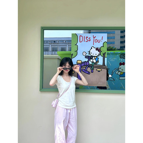 白色U领修身正肩短袖t恤女夏季