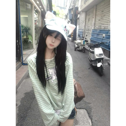 日系小猫刺绣绿色条纹长袖t恤女