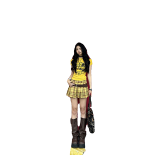 美式多巴胺黄色正肩短袖t恤女夏2026新款辣妹修身显瘦设计感上衣
