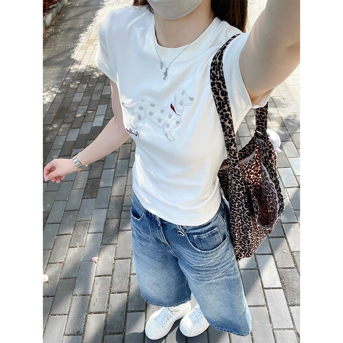 韩系波点小狗贴布刺绣正肩短袖t恤女夏季修身显瘦设计感小众上衣