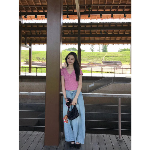 韩系甜辣风交叉V领波点短袖t恤女
