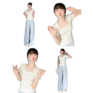 韩系U领灰白色短袖t恤女夏季甜辣设计感小众纯欲修身显瘦短款上衣
