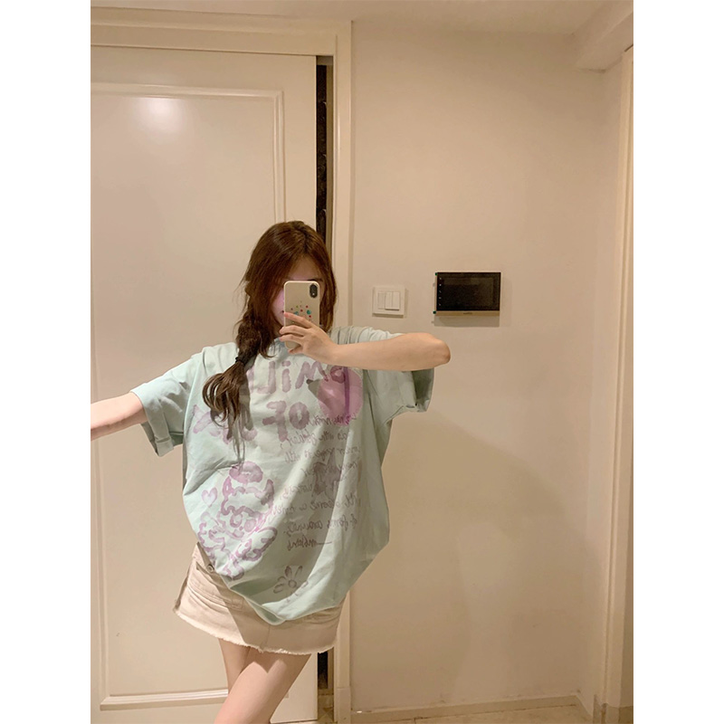 薄荷绿涂鸦印花短袖t恤女2023夏