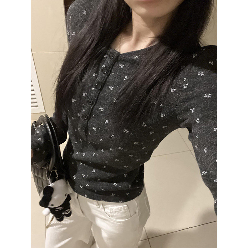 磨毛德绒碎花纽扣打底衫女秋冬2025新款保暖内搭长袖t恤修身上衣