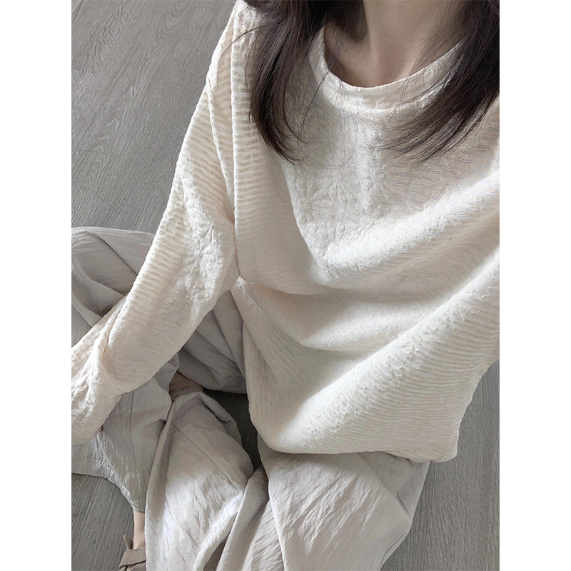 肌理感奶白条纹长袖t恤女早秋薄