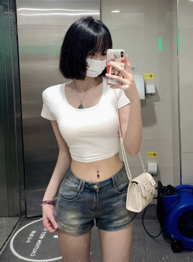 纯欲风方领白色短袖t恤女夏季新款修身显瘦别致辣妹短款打底上衣