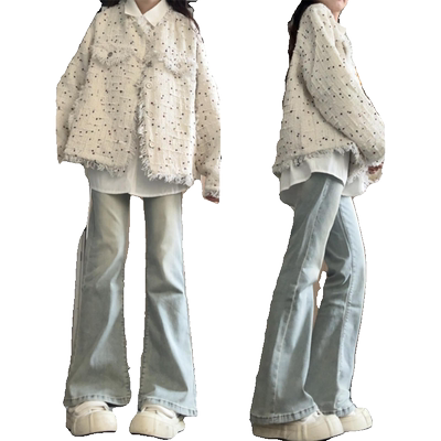 浅蓝色微喇叭牛仔裤女秋冬2025