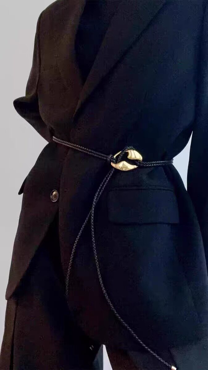 新款女士皮带女时尚百搭复古真皮腰带配裙子大衣牛仔裤装饰细腰封
