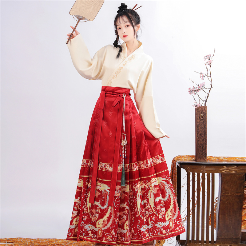 翡缇兰2023春季明制汉服女马面裙