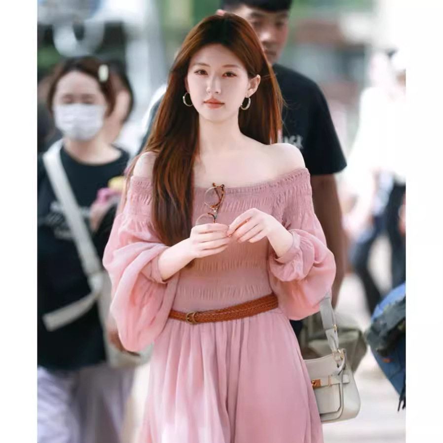 赵露思同款连衣裙女2026春季法式一字肩高级感泡泡袖明星粉色长裙
